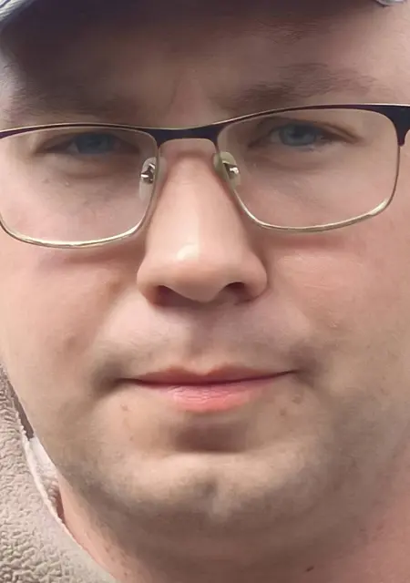 Я Никита, 24, из Апатитов, ищу знакомства без обязательств