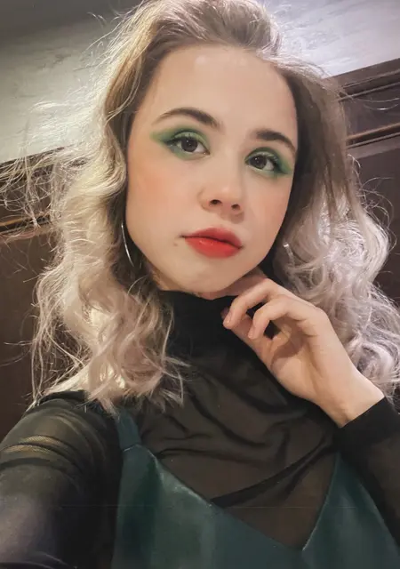 Ангелина из Кемерово, мне 23, познакомлюсь для вирта