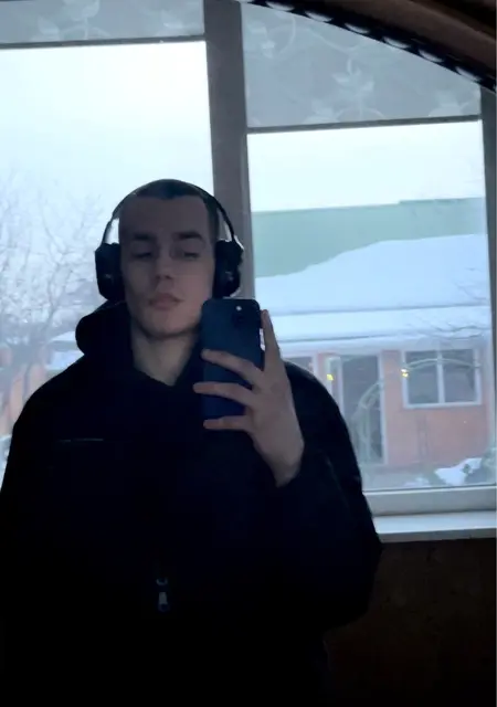 Ilya из Новочеркасска, ищу на сайте знакомства на одну ночь