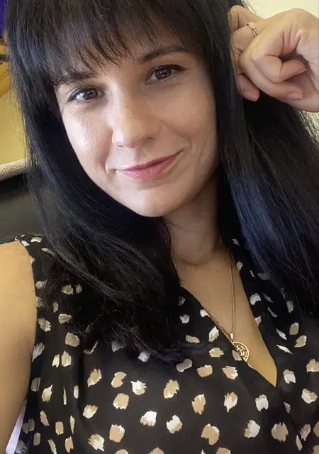 Я Анна, 37, из Москвы, ищу знакомство для открытые отношения
