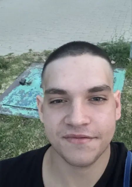 Андрей из Волгограда, мне 19, познакомлюсь для дружбы