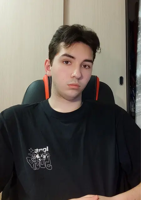 Я Niks, 20, знакомлюсь без обязательств в Туле