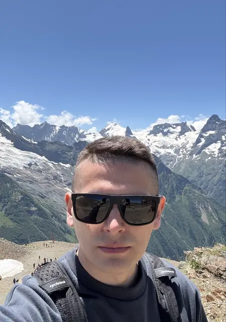 Никита из Великого Новгорода, мне 34, познакомлюсь без обязательств