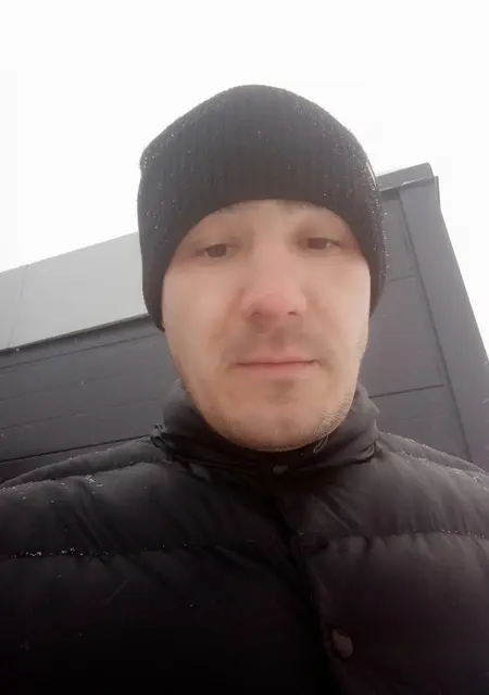 Я Владимир, 32, из Волжска, ищу знакомства без обязательств