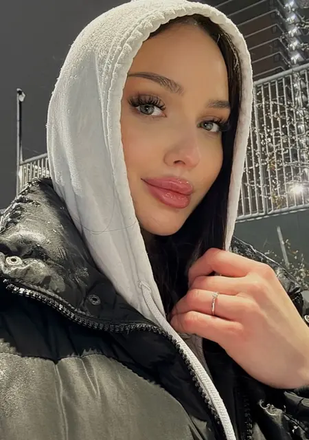 Алиса из Санкт-Петербурга, мне 35, познакомлюсь для вирта