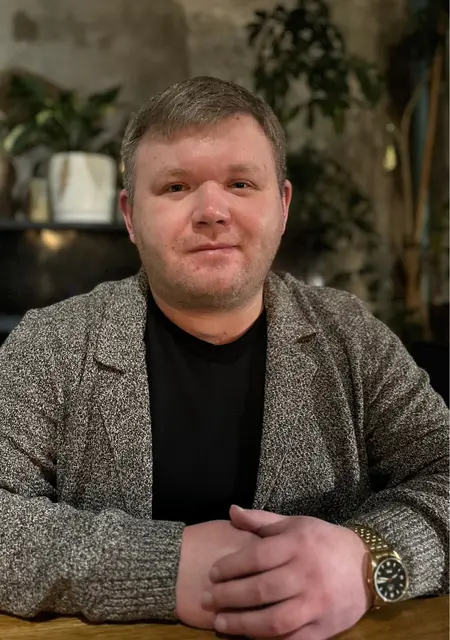 Радмир из Учалов, мне 35, познакомлюсь для дружбы