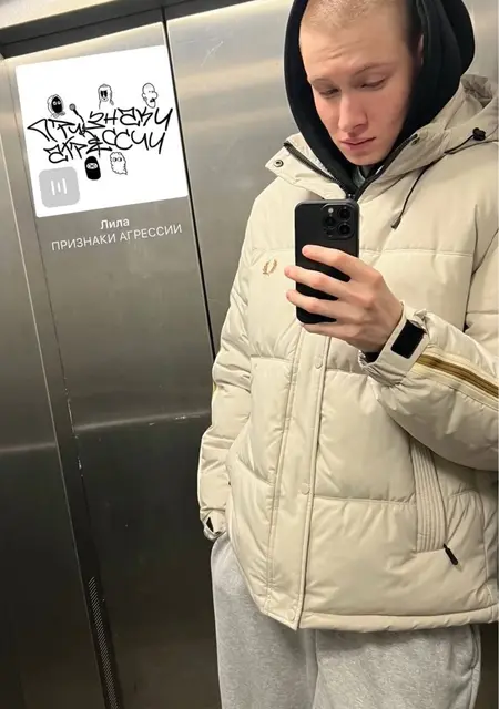 Я Андрей, 20, знакомлюсь на одну ночь в Санкт-Петербурге