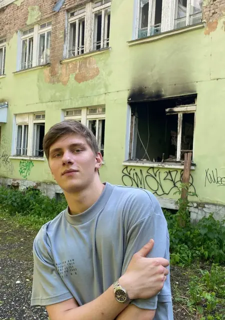 Ираклий из Твери, мне 18, познакомлюсь без обязательств