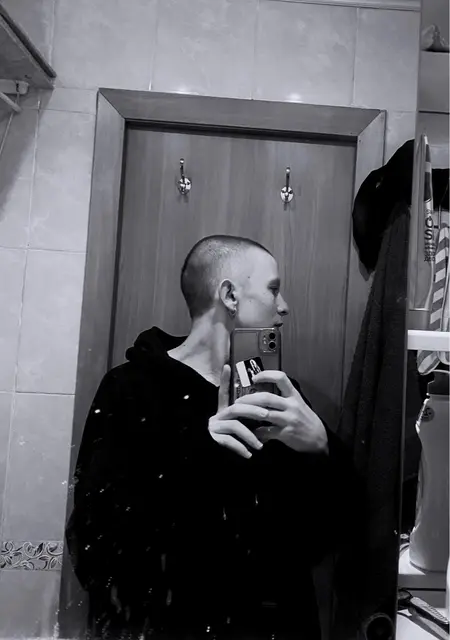 Я Простой Пацык, 18, из Кемерово, ищу знакомство для совместных путешествий