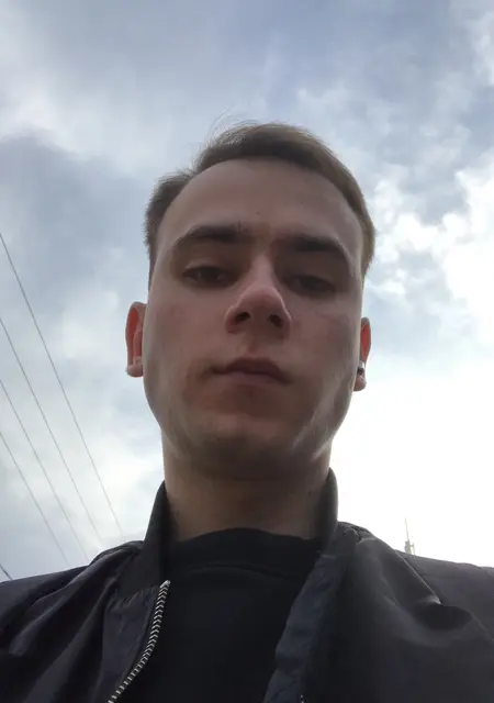 Виталик из Кирова, мне 24, познакомлюсь для приятного времяпровождения