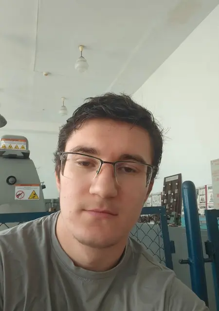 Я Osman, 18, из Каспийска, ищу знакомства на одну ночь