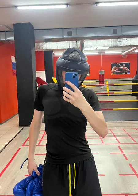 Я Максим, 18, знакомлюсь для приятного времяпровождения в Твери