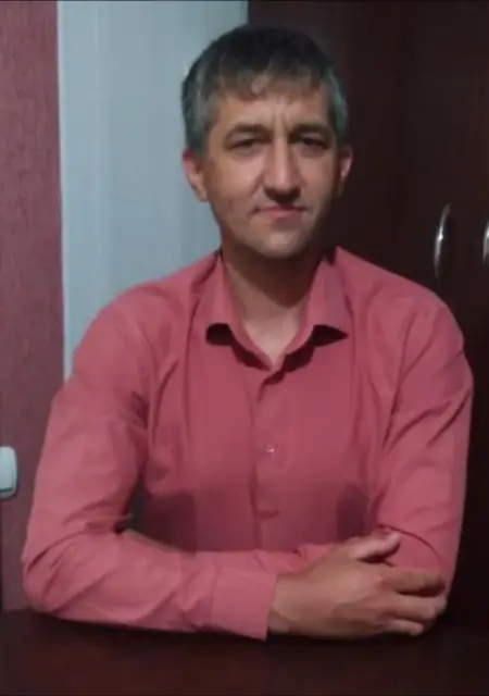 Владимир из Ейска, мне 42, познакомлюсь без обязательств