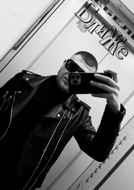 Я Дмитрий, 32, из Москвы, ищу знакомство для приятного времяпровождения