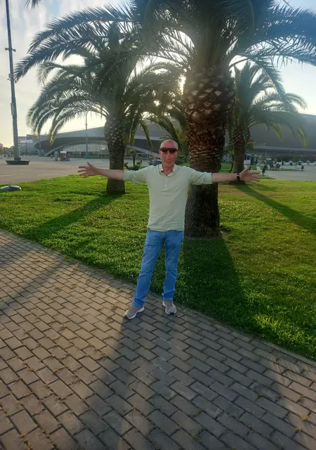 Я Эдвард, 50, знакомлюсь для постоянных отношений в Энгельсе