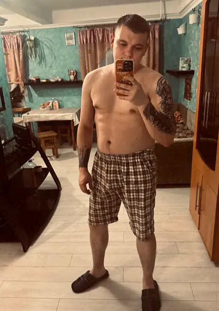 Я Игорь, 25, знакомлюсь на одну ночь в Санкт-Петербурге