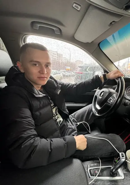 Александр из Екатеринбурга, мне 25, познакомлюсь на одну ночь