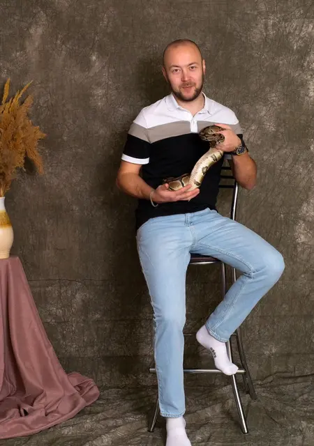 Дима из Волгограда, мне 35, познакомлюсь для постоянных отношений