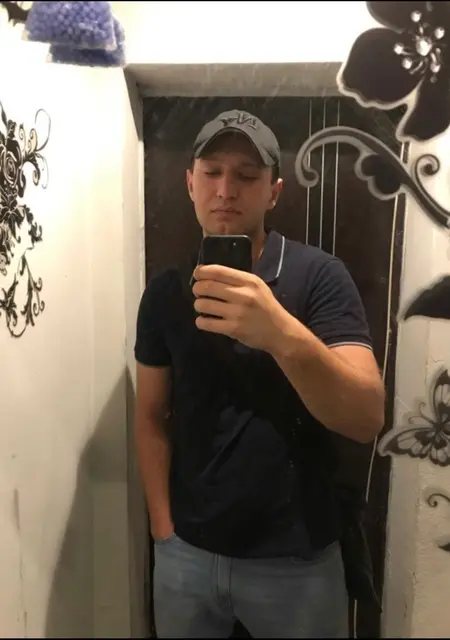 Кирилл из Прокопьевска, ищу на сайте приятное времяпровождение