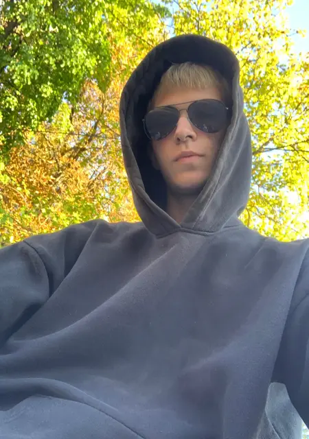 Глеб из Калуги, ищу на сайте постоянные отношения