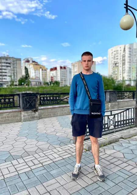 Я Егор, 19, из Белгорода, ищу знакомство для общения