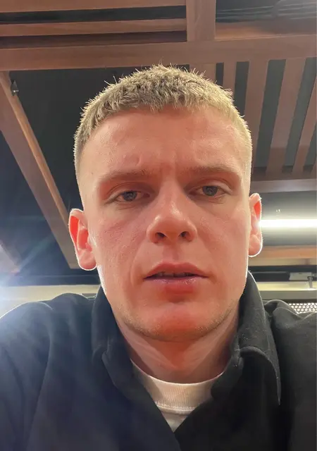 Никитка из Москвы, мне 21, познакомлюсь для постоянных отношений