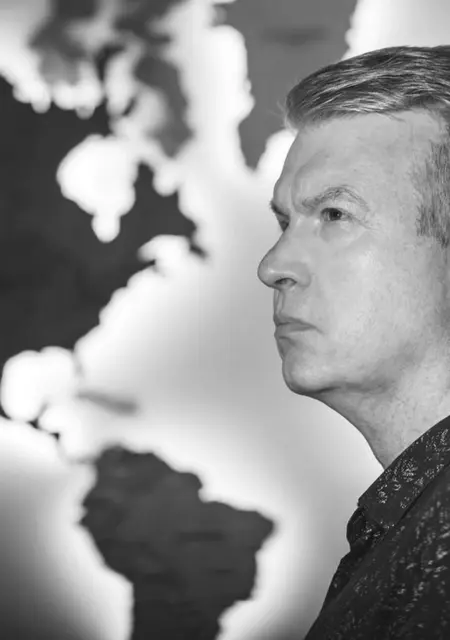 Я Влад, 49, из Омска, ищу знакомства без обязательств