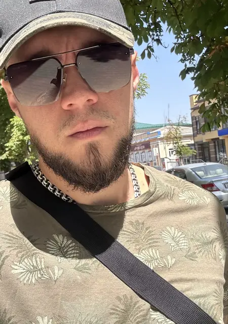 Я Илья, 27, из Ростова-на-Дону, ищу знакомство для вирта