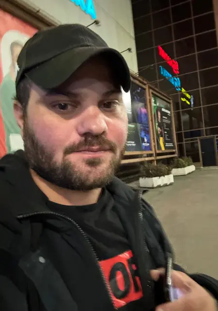 Я Ferhat, 34, из Барнаула, ищу знакомства без обязательств