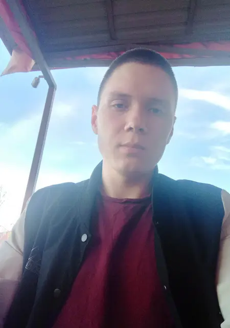 Алексей из Кирова, мне 22, познакомлюсь на одну ночь