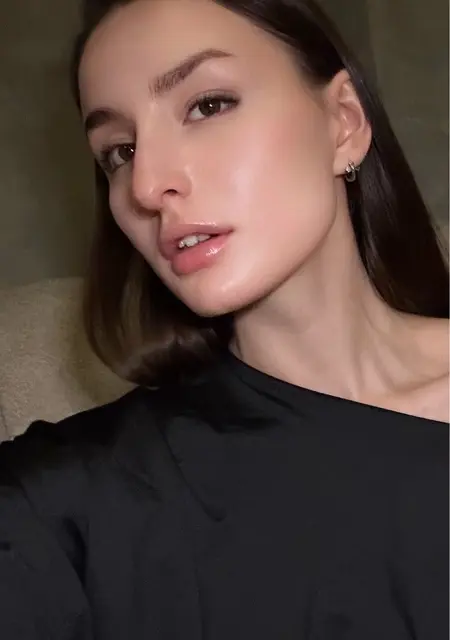 Я Аля, 23, знакомлюсь на одну ночь в Москве
