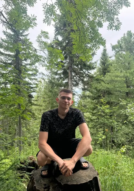 Я Алексей, 21, знакомлюсь на одну ночь в Иркутске