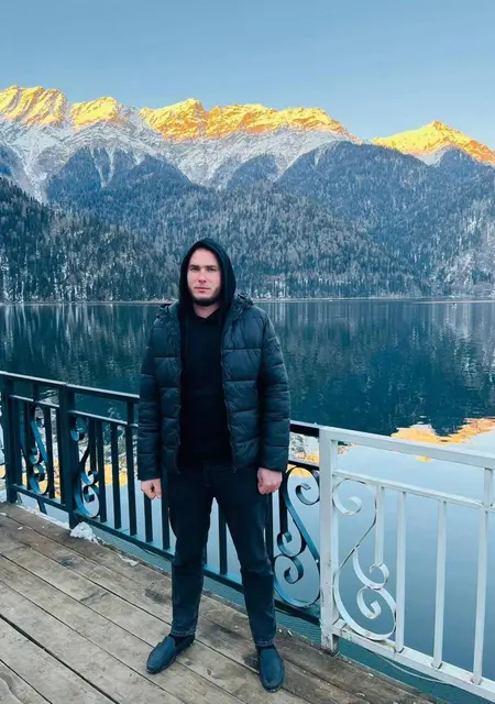 Сергей из Темрюка, мне 29, познакомлюсь без обязательств