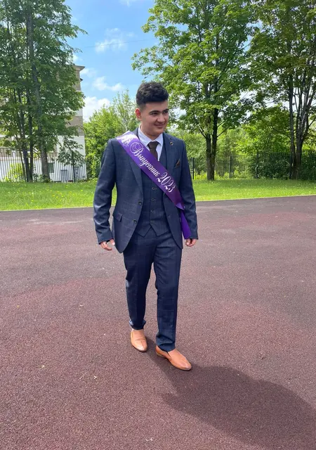 Я Темка, 19, знакомлюсь на одну ночь в Звенигороде