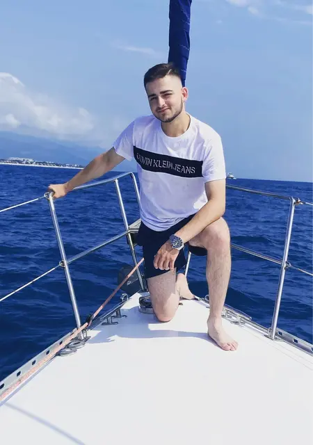 Джон из Химок, ищу на сайте постоянные отношения