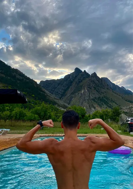 Георгий из Владикавказа, ищу на сайте знакомства на одну ночь