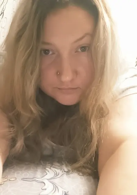 Я Анютка, 34, из Москвы, ищу знакомство для приятного времяпровождения