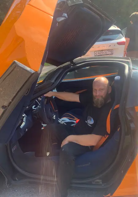 Я Андрей, 42, из Воронежа, ищу знакомство для приятного времяпровождения