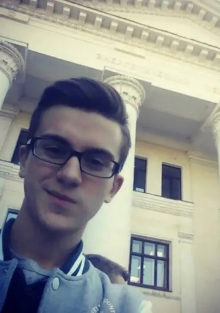 Я Денис, 27, знакомлюсь без обязательств в Елабуге