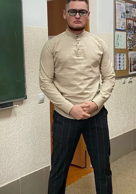 Я Макс, 25, из Чайковского, ищу знакомства на одну ночь