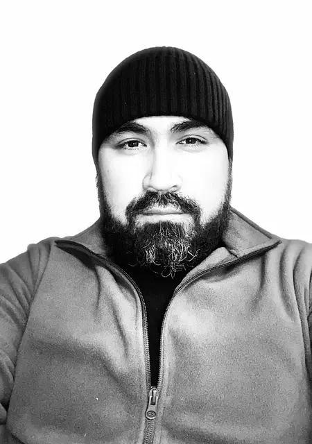 Я Eson, 39, знакомлюсь для открытые отношения в Тобольске