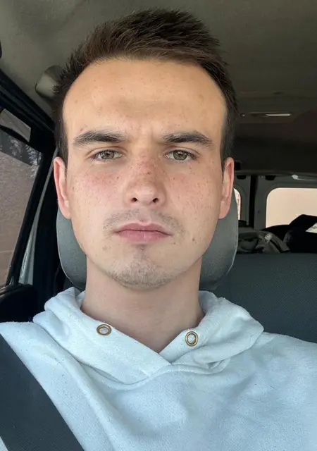 Я Евгений, 26, из Парабели, ищу знакомство для общения