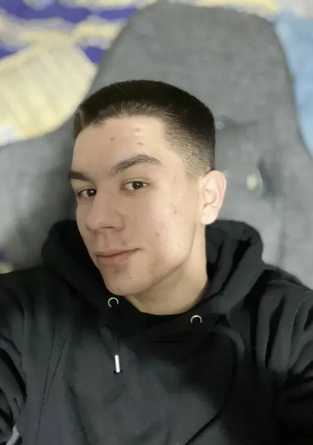 Никита из Новочеркасска, мне 23, познакомлюсь для открытые отношения