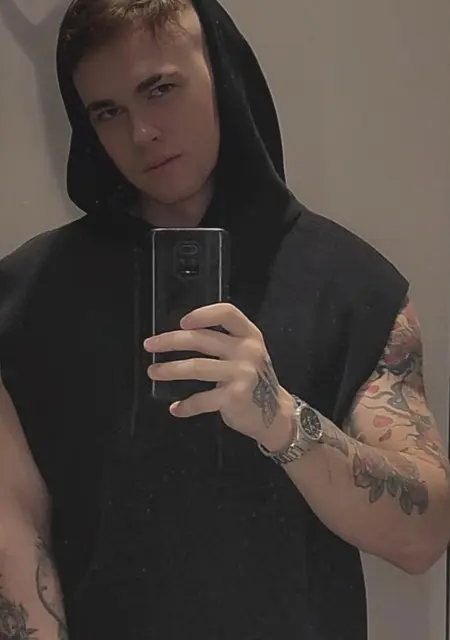 Дмитрий из Липецка, ищу на сайте приятное времяпровождение