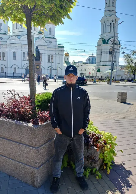 Денис из Таганрога, ищу на сайте общение