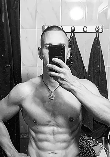 Я Александр, 29, из Санкт-Петербурга, ищу знакомства без обязательств
