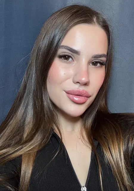 Я Даша, 19, из Ростова-на-Дону, ищу знакомства без обязательств