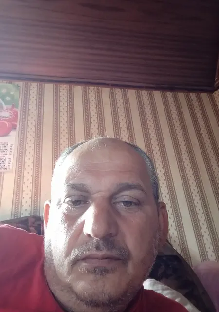 Я Владимир, 41, знакомлюсь без обязательств в Балакове