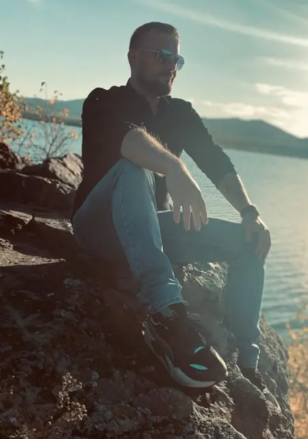 Дмитрий из Санкт-Петербурга, мне 34, познакомлюсь для открытые отношения