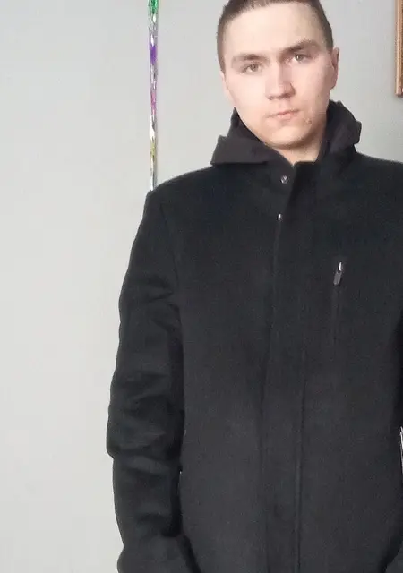 Я Леонид, 21, знакомлюсь для общения в Перми